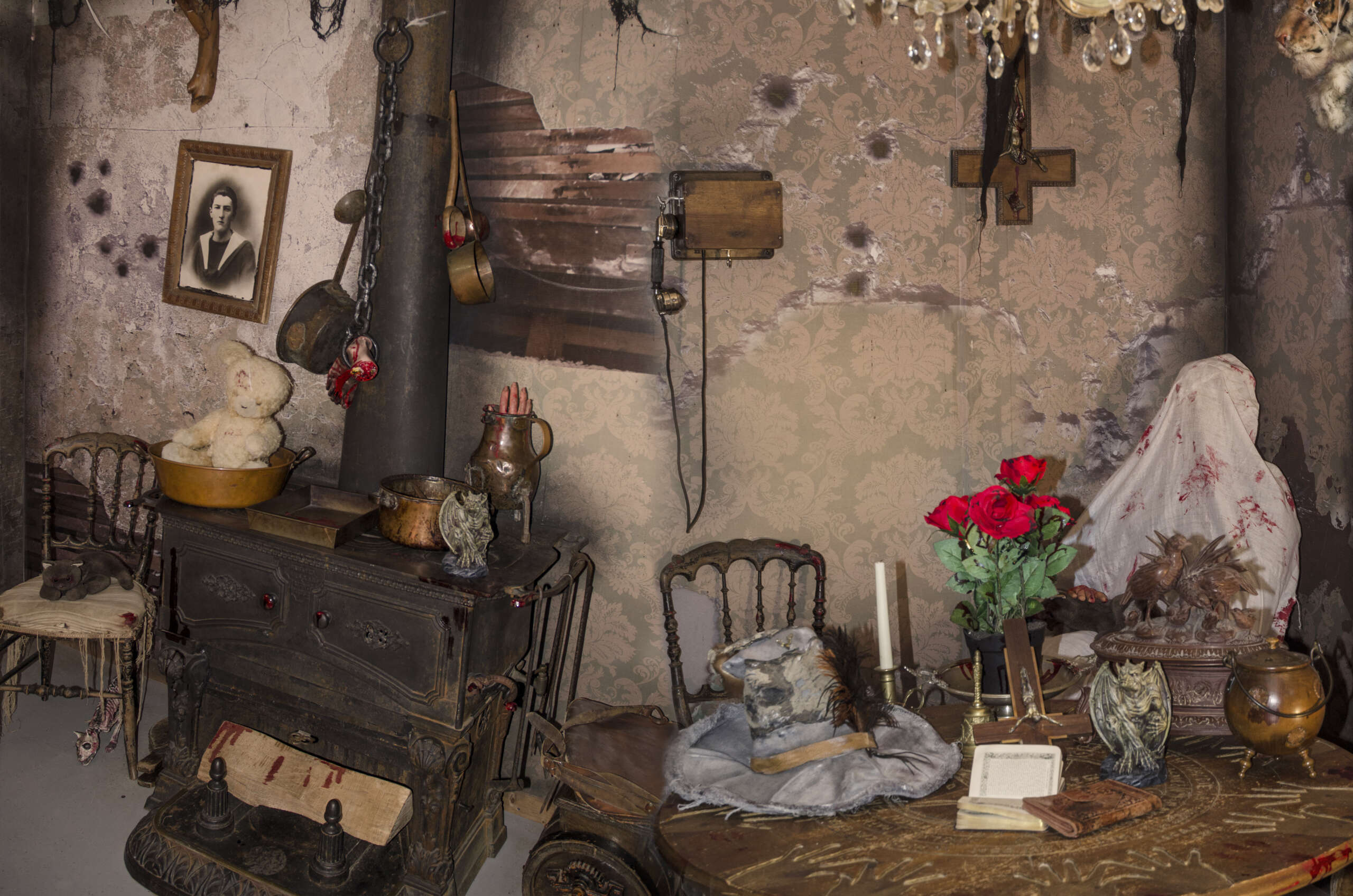 Une maison abandonnée. Une présence invisible. Et une nuit dont vous vous souviendrez longtemps.